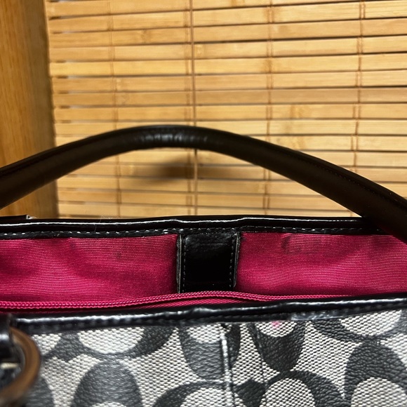 Coach Peyton Shopper Carryall (F18923) Bk/Gr - Picture 9 of 16